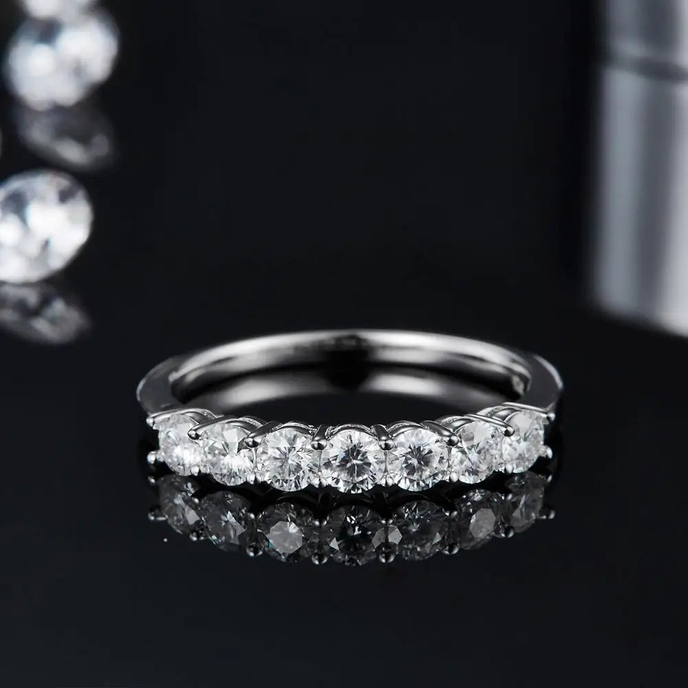 GEM'S BALLET 14K White Gold Moissanite Jewelry 0.7Ct VVS1 Classic Style Moissanite Diamond Eternity Band Ring For Women