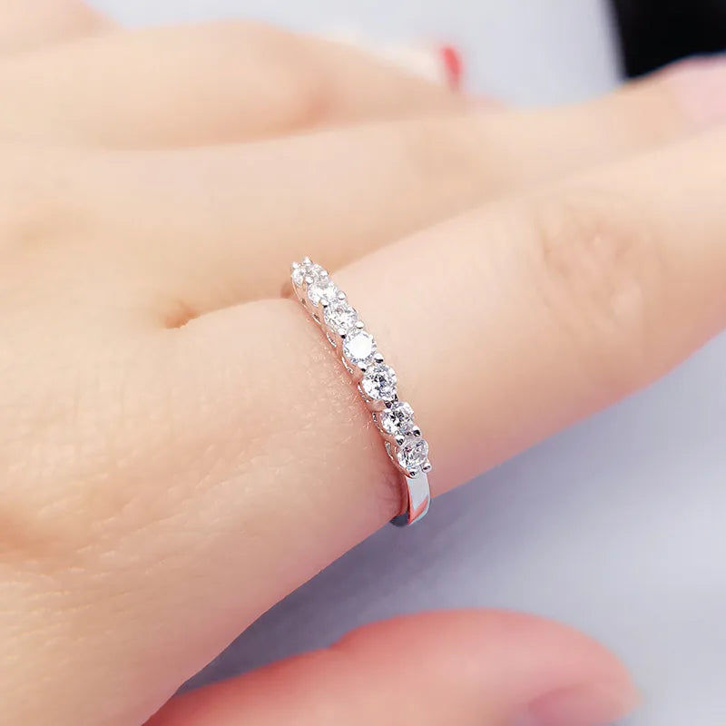 GEM'S BALLET 14K White Gold Moissanite Jewelry 0.7Ct VVS1 Classic Style Moissanite Diamond Eternity Band Ring For Women