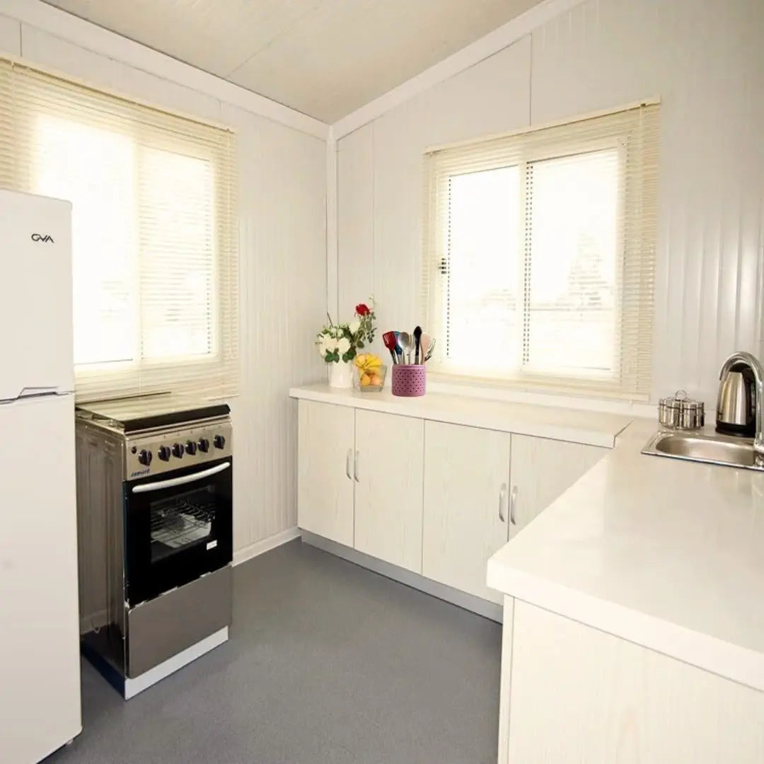 40Ft Prefabricated Container House 3 Bedroom Modular Tiny Home With Kitchen