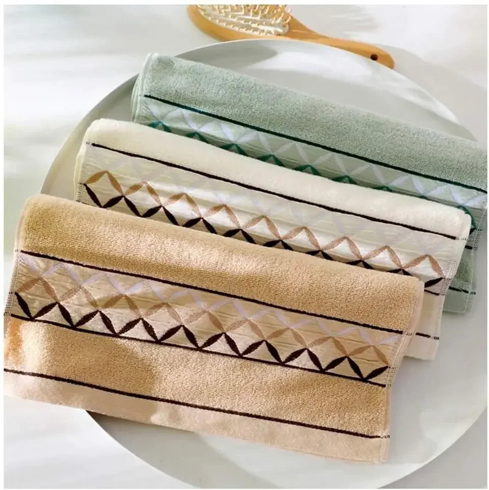4 Packs Pure Cotton Hand Towels 100 Percent Cotton Face Towels Printed Super Soft High Absorbent Bathroom