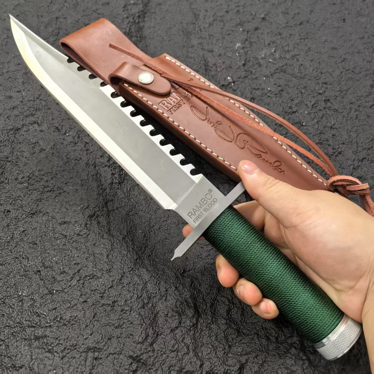 Stainless Steel Fixed Tactical Outdoor Survival Knife