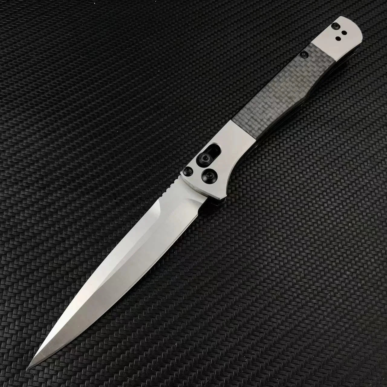 Portable Multifunctional Tactical Folding Knife with Carbon Fiber Handle and CNC Precision Grinding Process